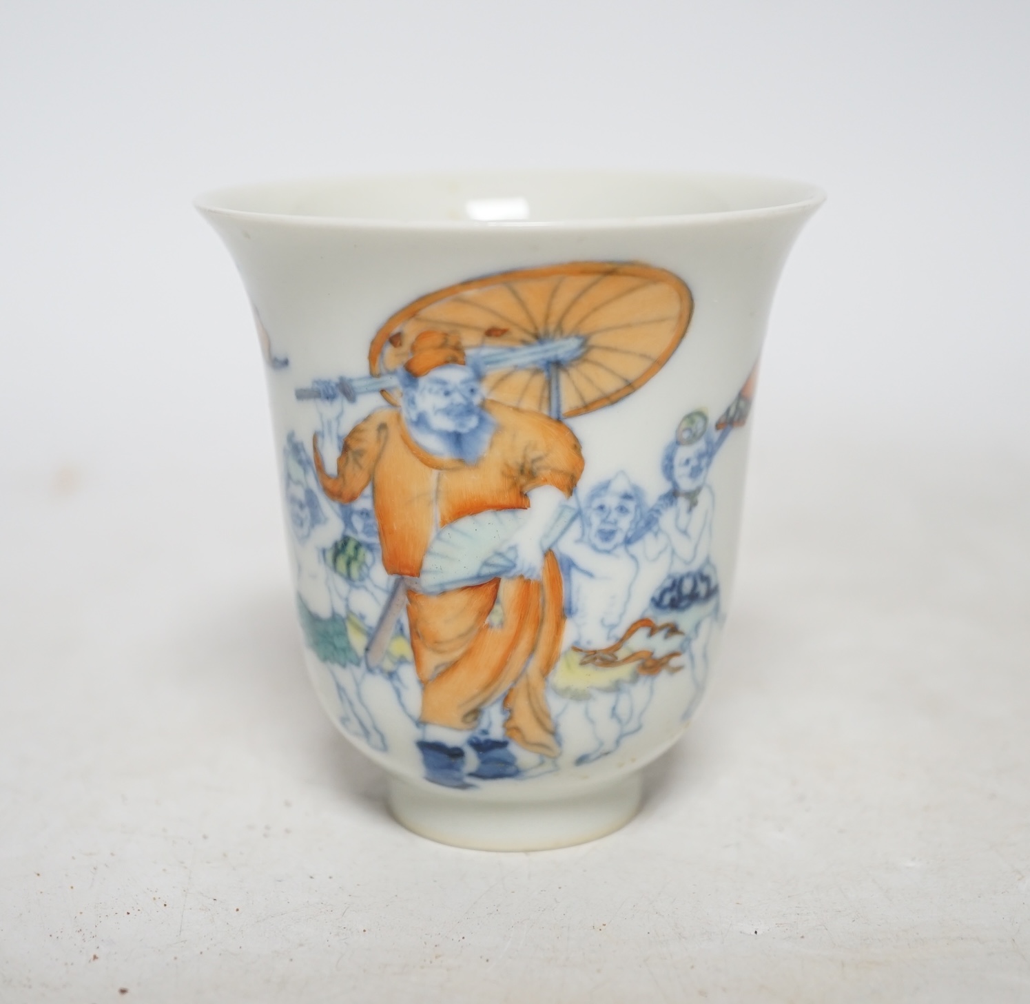 A Chinese underglaze copper red beaker, 9cm